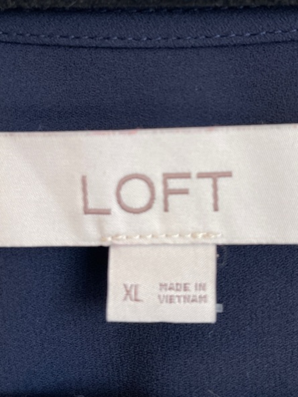 LOFT Navy Cap-Sleeve Button V-Neck Blouse XL - Picture 3 of 8